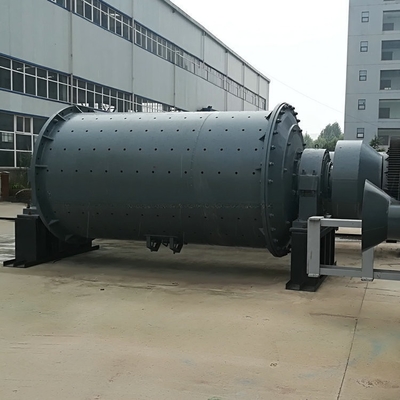 Apparecchiature per l'estrazione di minerali Macchine per la macinazione a sfera per la macinazione a mollio umido per il minerale 3.6 KG Capacità 0.5-83 t/h