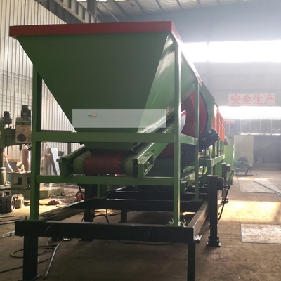 Screening del suolo e del compost semplificato con il buco perforatore della piastra di acciaio