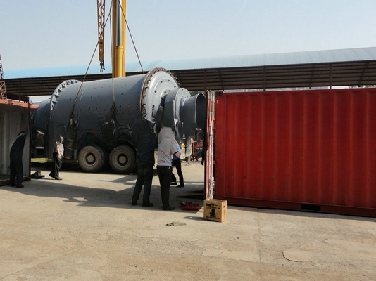 3600 KG Piccole macchine di macinazione a sfera di macinazione a polvere di minerale di pietra ceramica a risparmio energetico