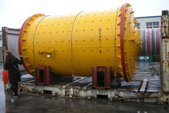 Fornitura da parte del venditore 900*1800 Molino a sfere di minerale d'oro con rivestimento in ceramica
