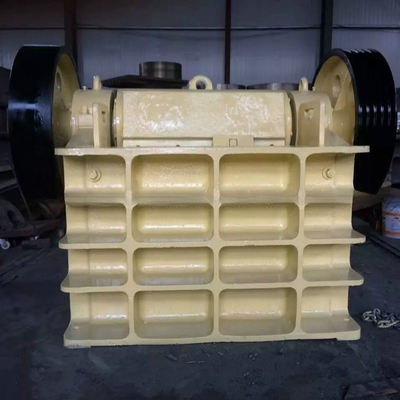 Crusher organico per mascelle di granito ideale per la frantumazione di diversi materiali