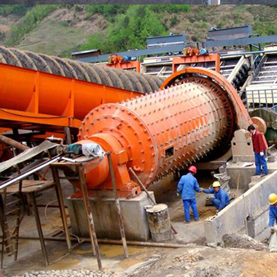 Molino a sfere da 5 tonnellate industriale dello Zimbabwe con progettazione rotativa orizzontale e capacità di macinazione