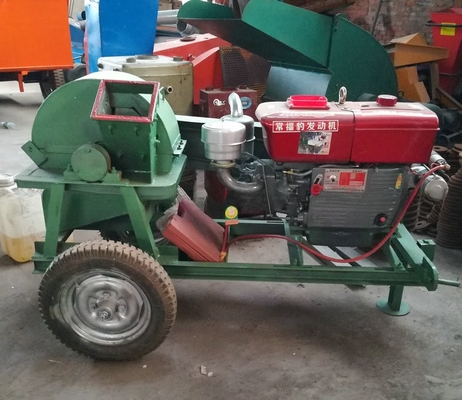 Dimensioni di alimentazione inferiori a 300 mm Picchiatore di legno mobile Maciatore di martelli Macinatore di erbe