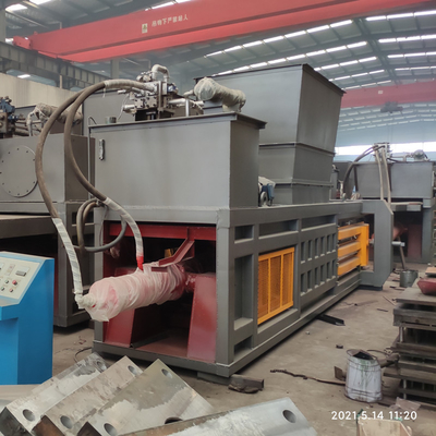 Materiale di imballaggio in plastica Macchina di imballaggio orizzontale a caldo per il riciclaggio di rottami di schiuma