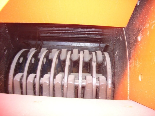 11kw Voltaggio 380v Piccole miniere d'oro Stone hammer mill crusher in polvere per l'estrazione dell'oro