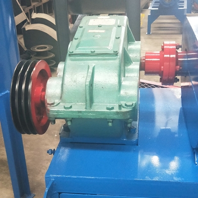 4 Macchine per la brichettazione del minerale di ferro con pressa a rulli con umidità del materiale inferiore al 50%