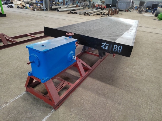 Tavola di agitazione dell'oro per la lavorazione del minerale Separatore di gravità Altra tensione 380v/415v/440v