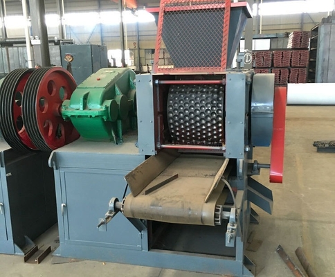 Pressa a sfera di carbone polverizzato a motore alternativo per polvere minerale Mini Briquette Cube Machine