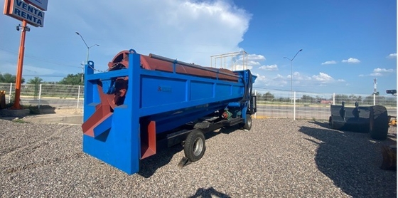 8000*2200*4000 Gold Mobile Trommel Screen Machine Wash Plant con lunga durata di vita
